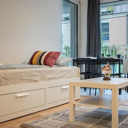 Flat2Go Modern Apartments - Harmony Of City And Nature Wien Exteriör bild