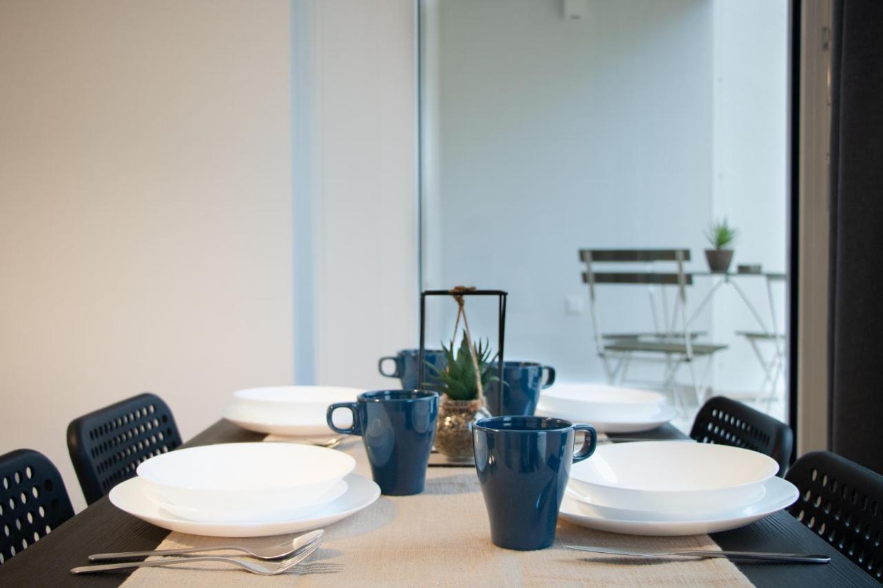 Flat2Go Modern Apartments - Harmony Of City And Nature Wien Exteriör bild