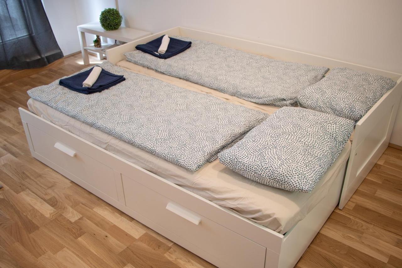 Flat2Go Modern Apartments - Harmony Of City And Nature Wien Exteriör bild