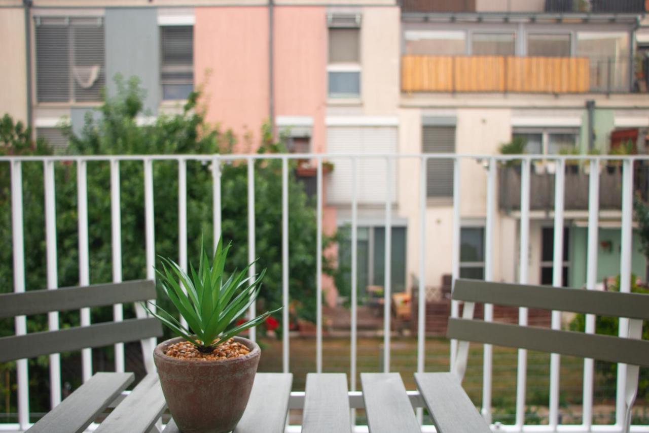 Flat2Go Modern Apartments - Harmony Of City And Nature Wien Exteriör bild