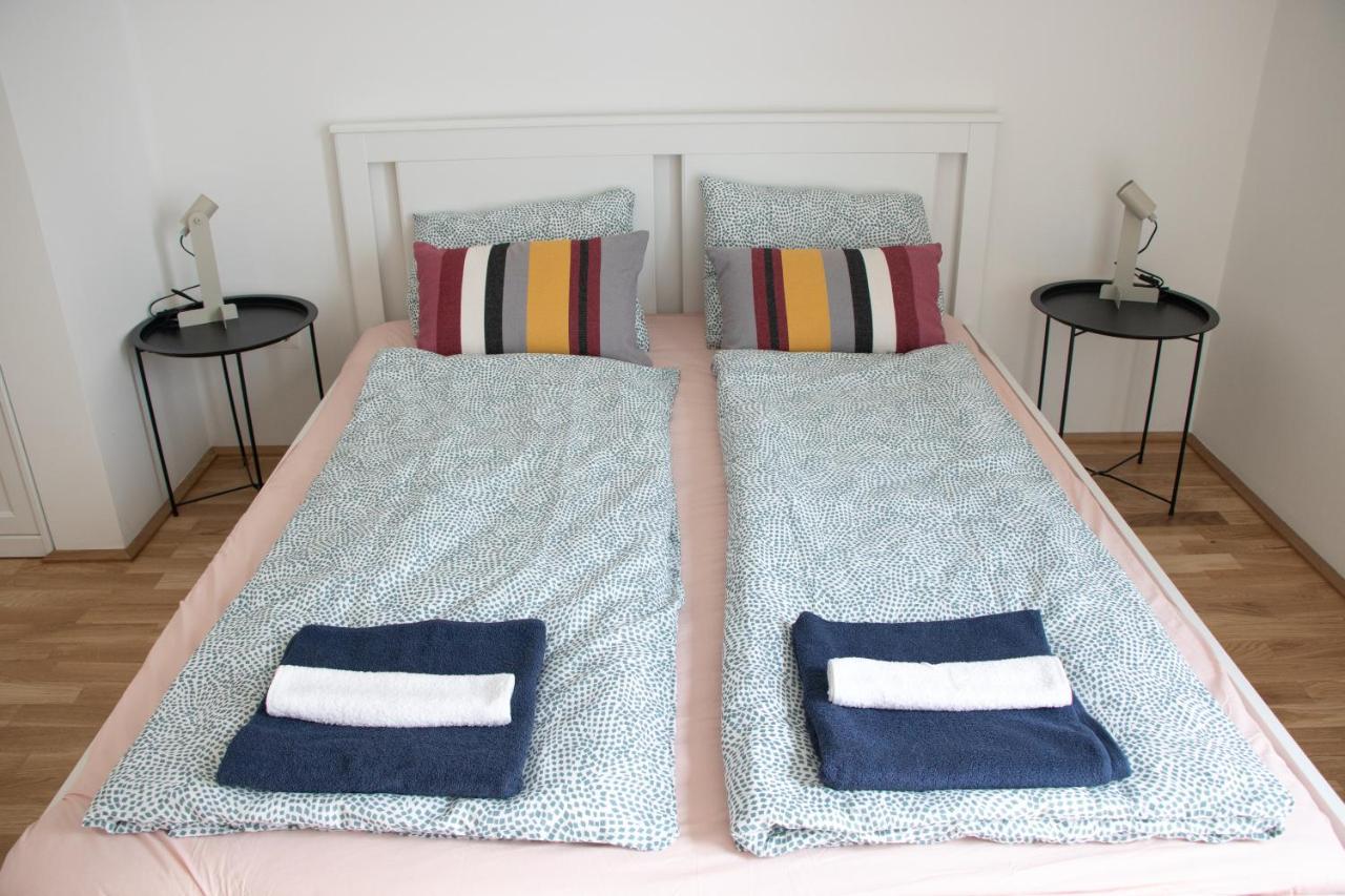 Flat2Go Modern Apartments - Harmony Of City And Nature Wien Exteriör bild