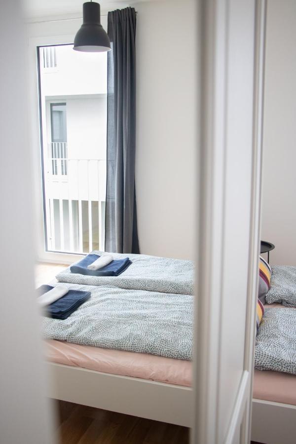 Flat2Go Modern Apartments - Harmony Of City And Nature Wien Exteriör bild